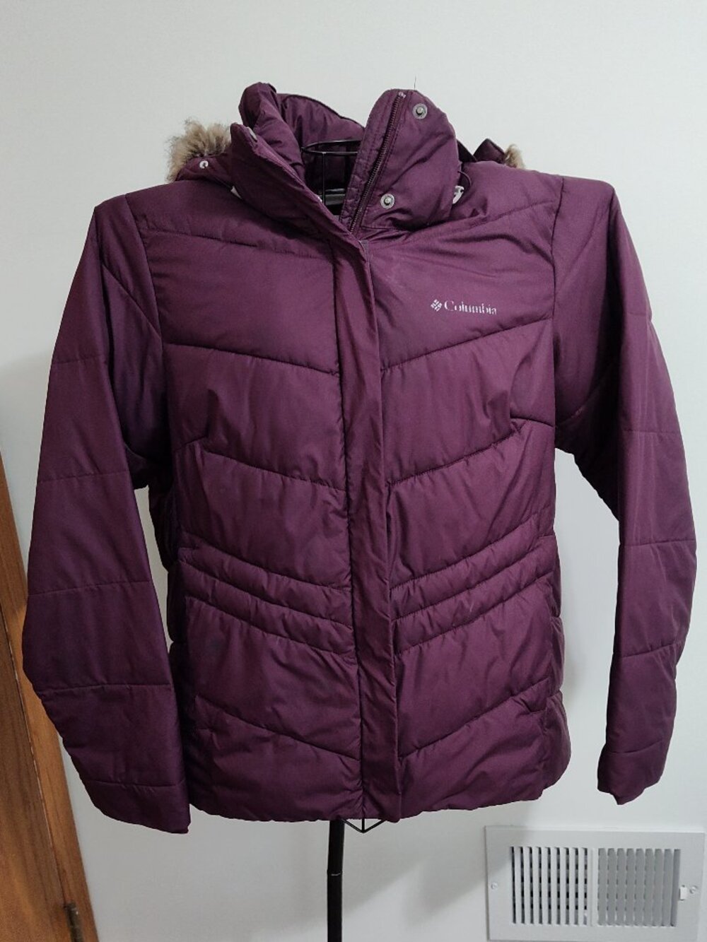 Columbia plum purple Peak to Park insulated puffer jacket, EUC, size L